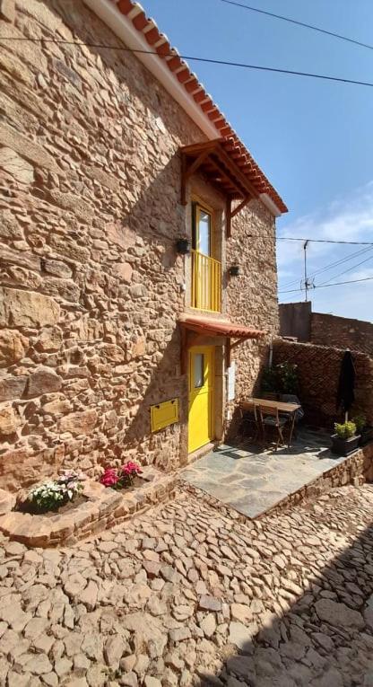 Casa Vinte & Cinco Alojamento Local Penha Garcia Ngoại thất bức ảnh